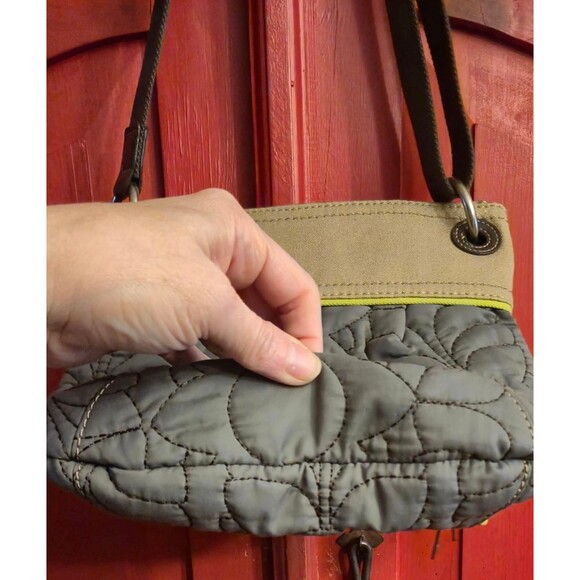 Fossil Key-Per Crossbody Purse Quilted & Canvas Lime Gray Bag With Key Bead EUC - Picture 3 of 4